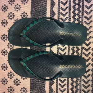 Ipanema Women’s/Girls Flip Flop Size: 7